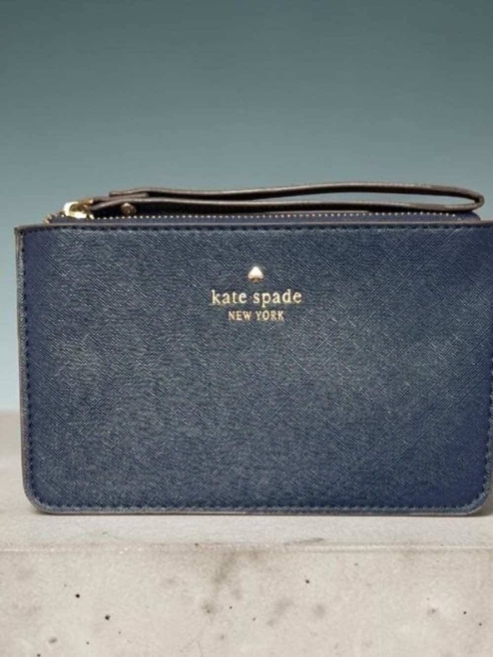 kate spade new york Staci Medium L-Zip Wristlet Blue